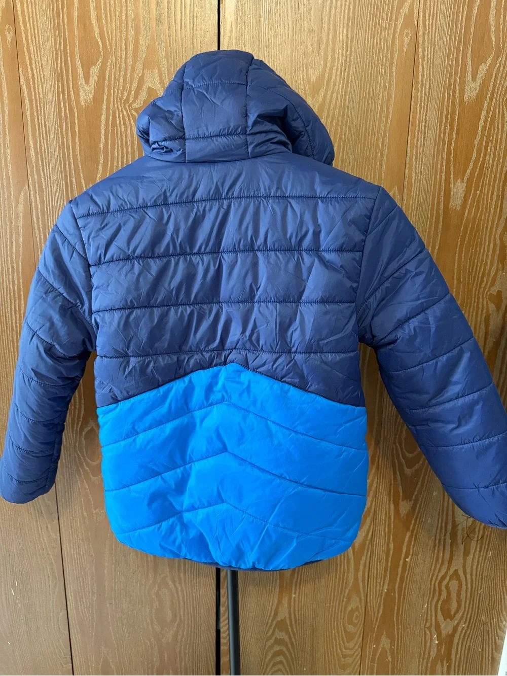 Eddie Bauer reversible Kids Hooded Puffer Jacket in Dark Blue & Bright Blue